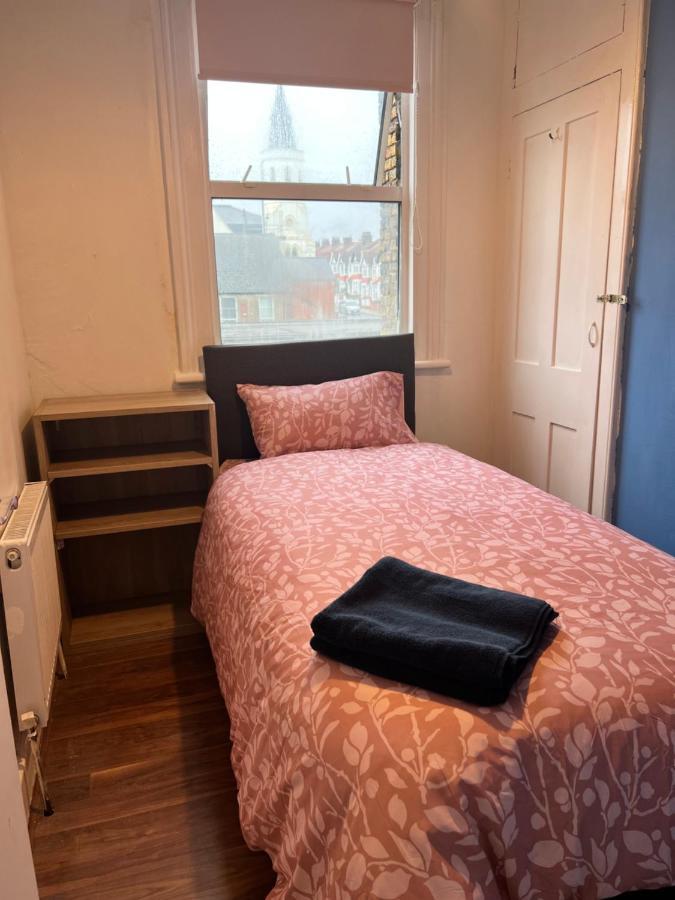 Hotel Cozy London Flat Esterno foto